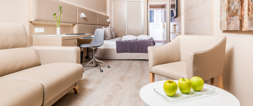 Salles Hote Pere IV Deluxe Room Salles Hote Pere IV Deluxe Room